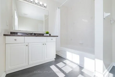 145 Redcliff Avenue, Barrhaven, ON K2J 5J7