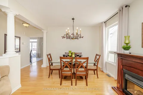 145 Redcliff Avenue, Barrhaven, ON K2J 5J7