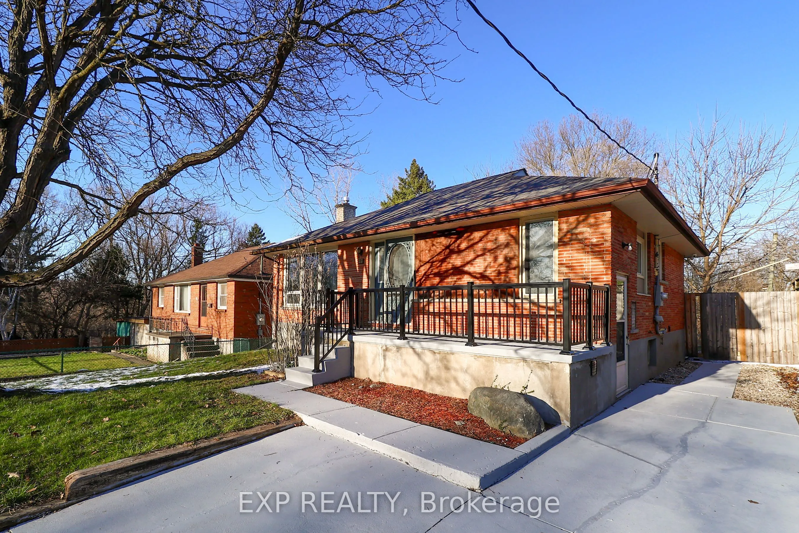 28 Gladstone Avenue, London South, ON N5Z 3R1