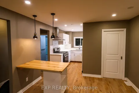28 Gladstone Avenue, London South, ON N5Z 3R1