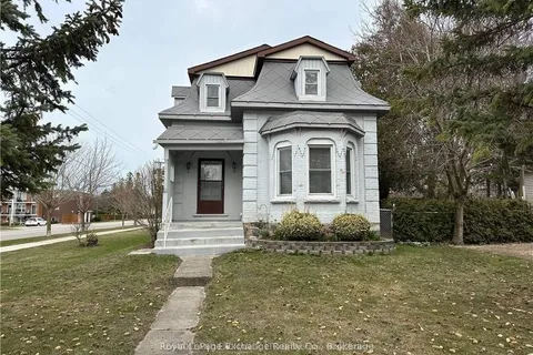 247 Broadway Street, Kincardine, ON N2Z 2X9