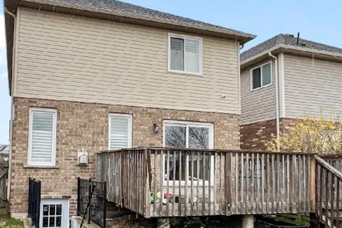 8596 Milomir Street, Niagara Falls, ON L2H 0B6