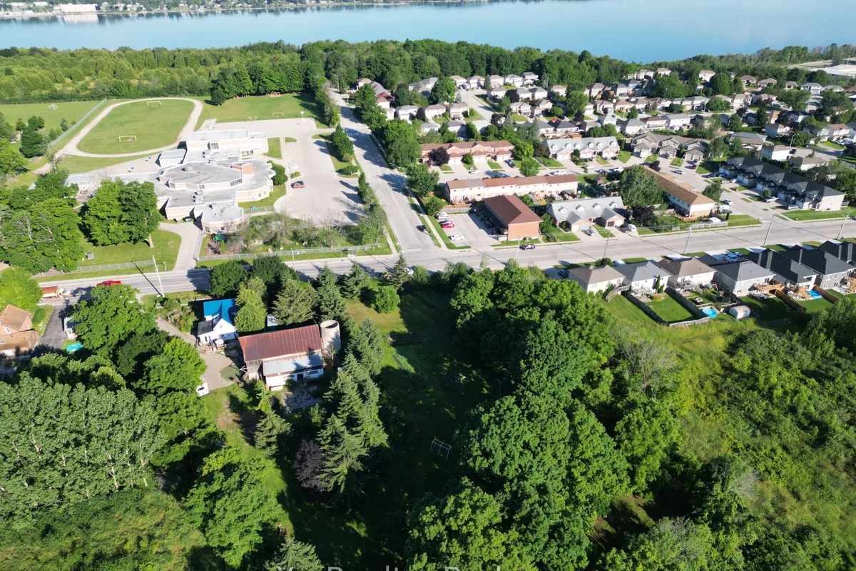 PART 1 9th Avenue, ON N4K 3H4