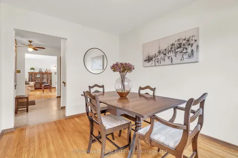 27 Cedar Street, Guelph, ON N1G 1B9