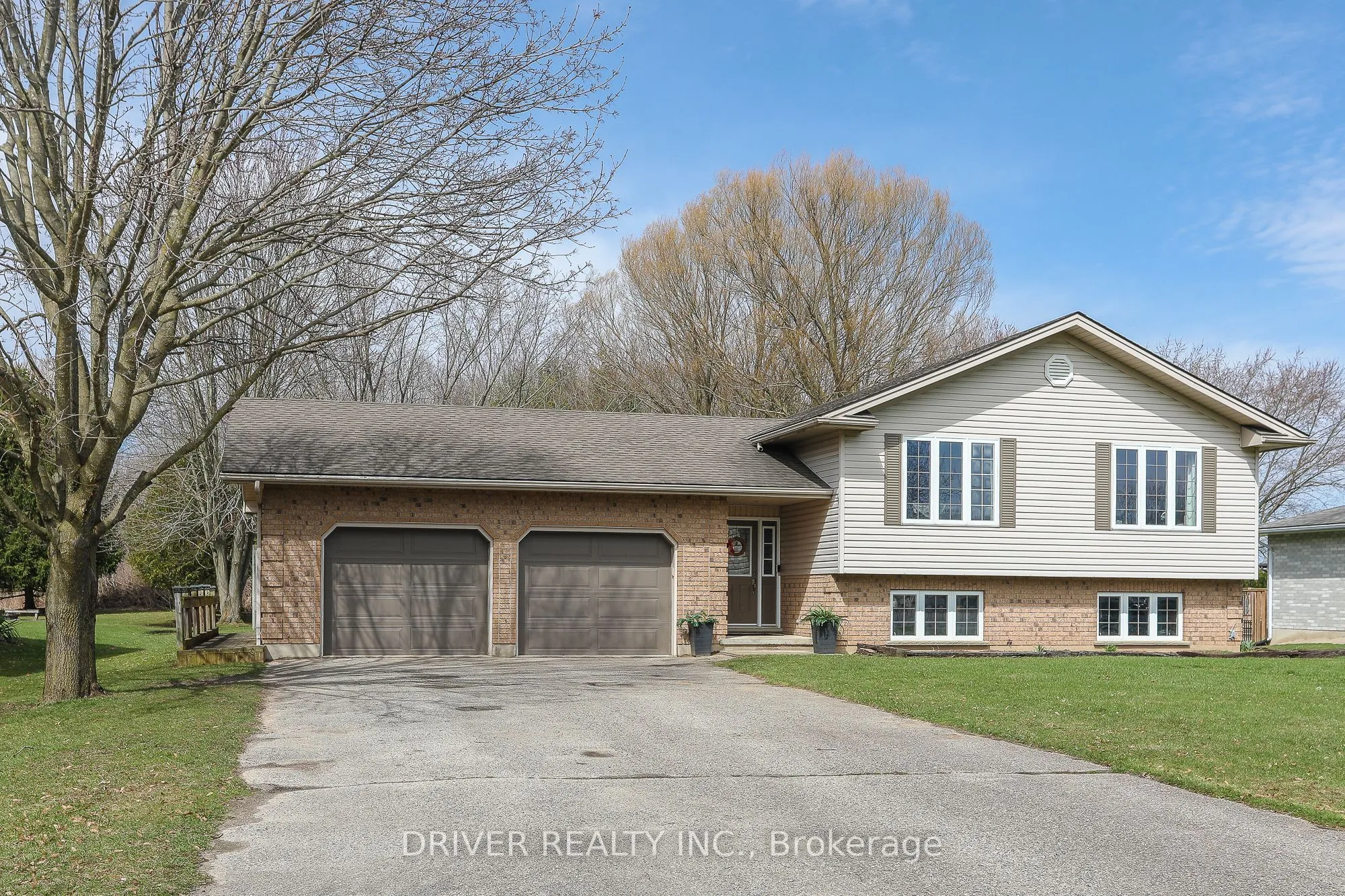 49988 Dingle Street, ON N5H 2R1