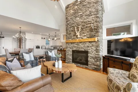 129 Lakeshore Road, Meaford, ON N4L 0A7