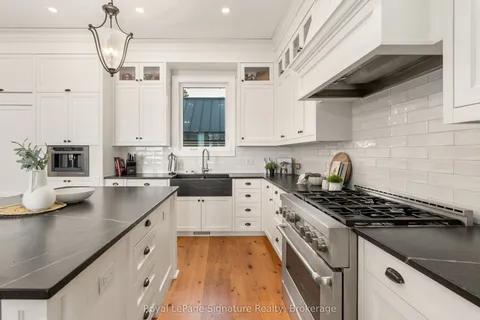 129 Lakeshore Road, Meaford, ON N4L 0A7