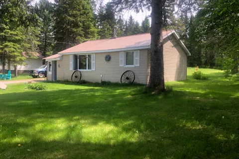 25 Doe Lake Rd. Road, Armour, ON P0A 1A0