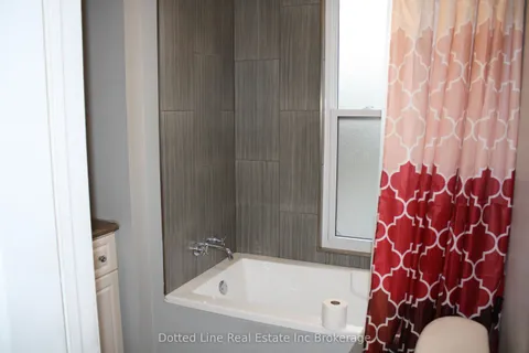 55 Pine Street, Aylmer, ON N5H 1N4