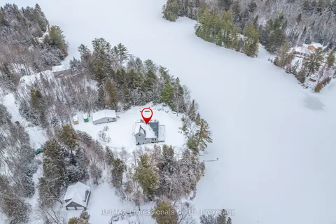 2901 Limberlost Road, Lake of Bays, ON P1H 2J6