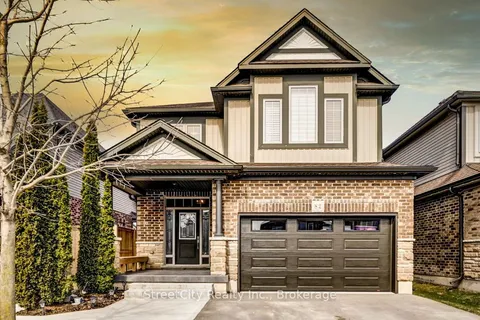 82 Fraser Drive, Stratford, ON N5A 0C8