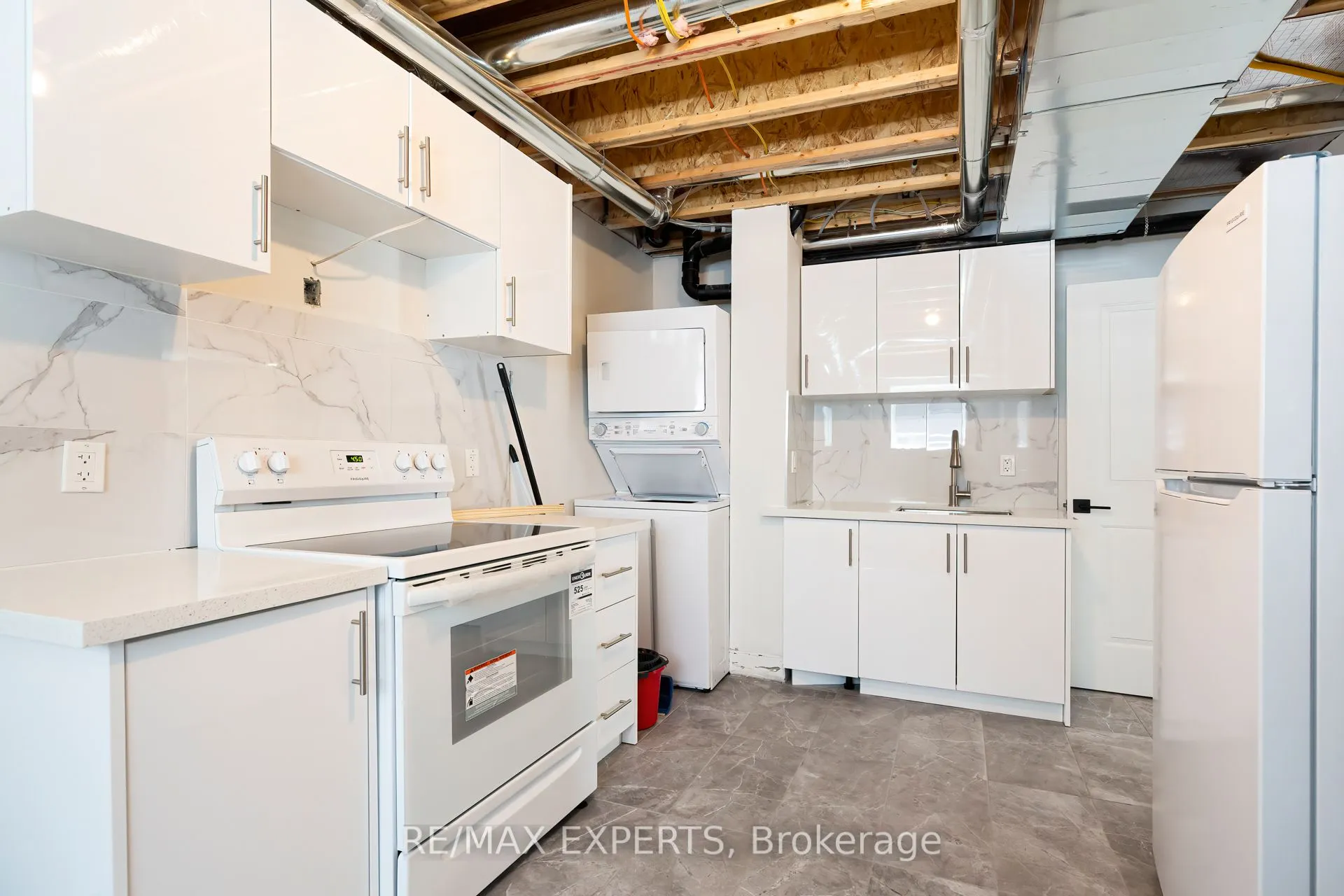 226 Larocque Road, North Bay, ON P1B 8G3
