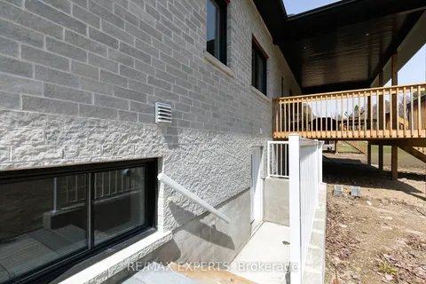 226 Larocque Road, North Bay, ON P1B 8G3