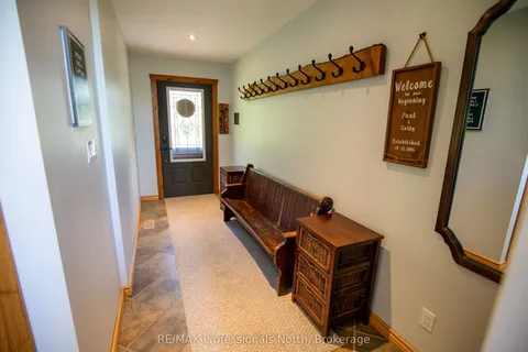 1107 FALKENBURG Road, Bracebridge, ON P1L 1X4