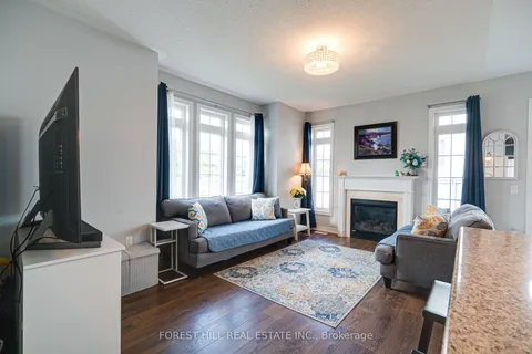 701 Cook Crescent, Shelburne, ON L9V 3V6