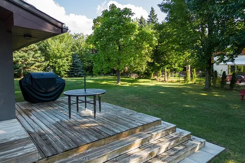 104 RIDGEVIEW Drive, Blue Mountains, ON L9Y 0L4