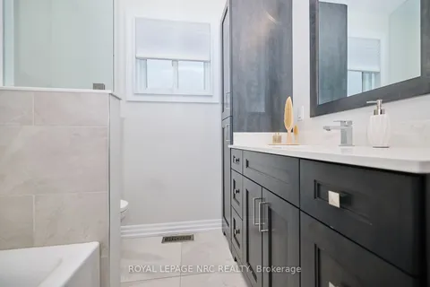 75 Rose Avenue, Thorold, ON L2V 3C7