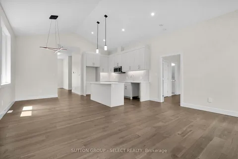 7966 Fallon Drive, Lucan Biddulph, ON N0M 1V0
