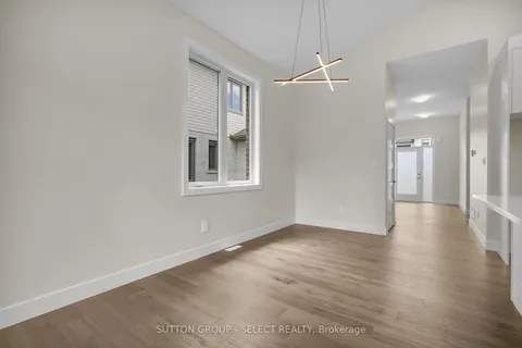 7966 Fallon Drive, Lucan Biddulph, ON N0M 1V0