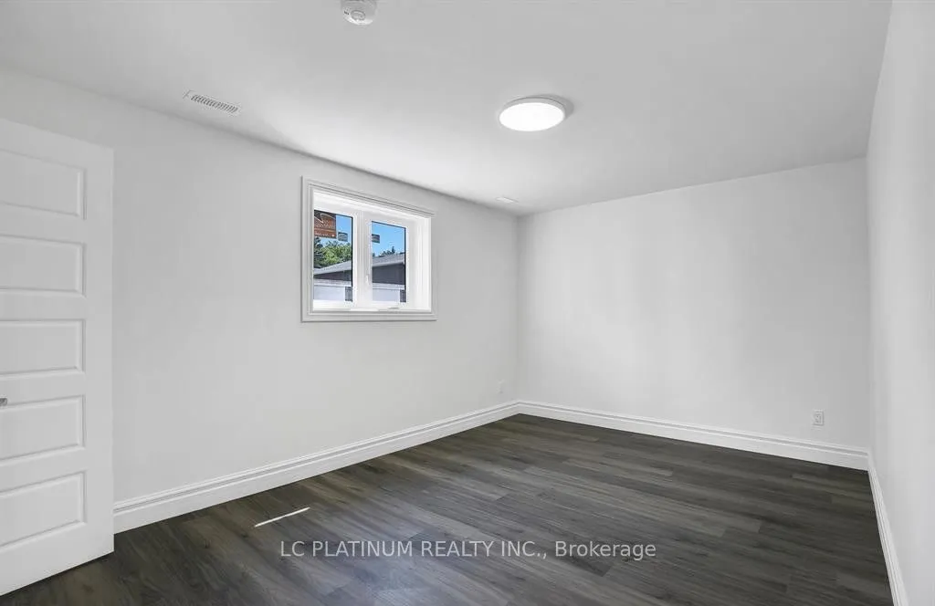 1708 Mark Avenue, Windsor, ON N9B 3G8