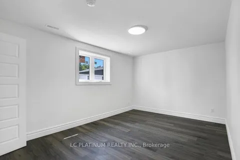 1708 Mark Avenue, Windsor, ON N9B 3G8