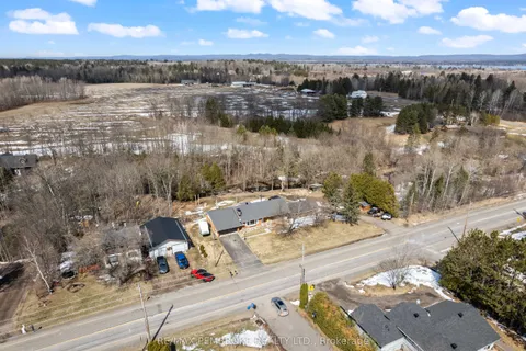 470 Forest Lea Road, Laurentian Valley, ON K8A 6W6