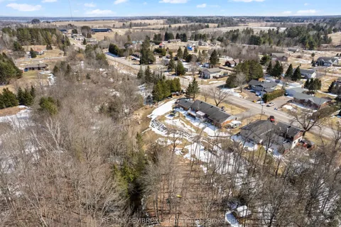 470 Forest Lea Road, Laurentian Valley, ON K8A 6W6