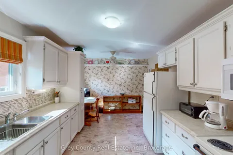 63 GRAYVIEW Drive, Grey Highlands, ON N0C 1H0