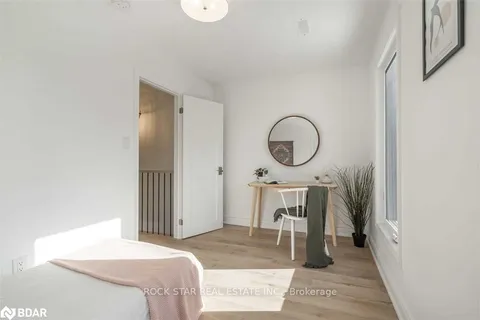 1 Edward Street, Hamilton, ON L8L 2V2