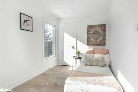 1 Edward Street, Hamilton, ON L8L 2V2