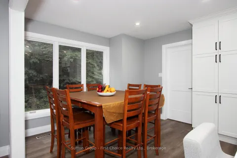 10263 Daniel Avenue, Lambton Shores, ON N0M 1T0