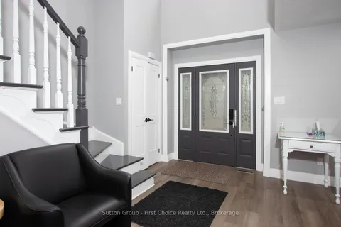 10263 Daniel Avenue, Lambton Shores, ON N0M 1T0