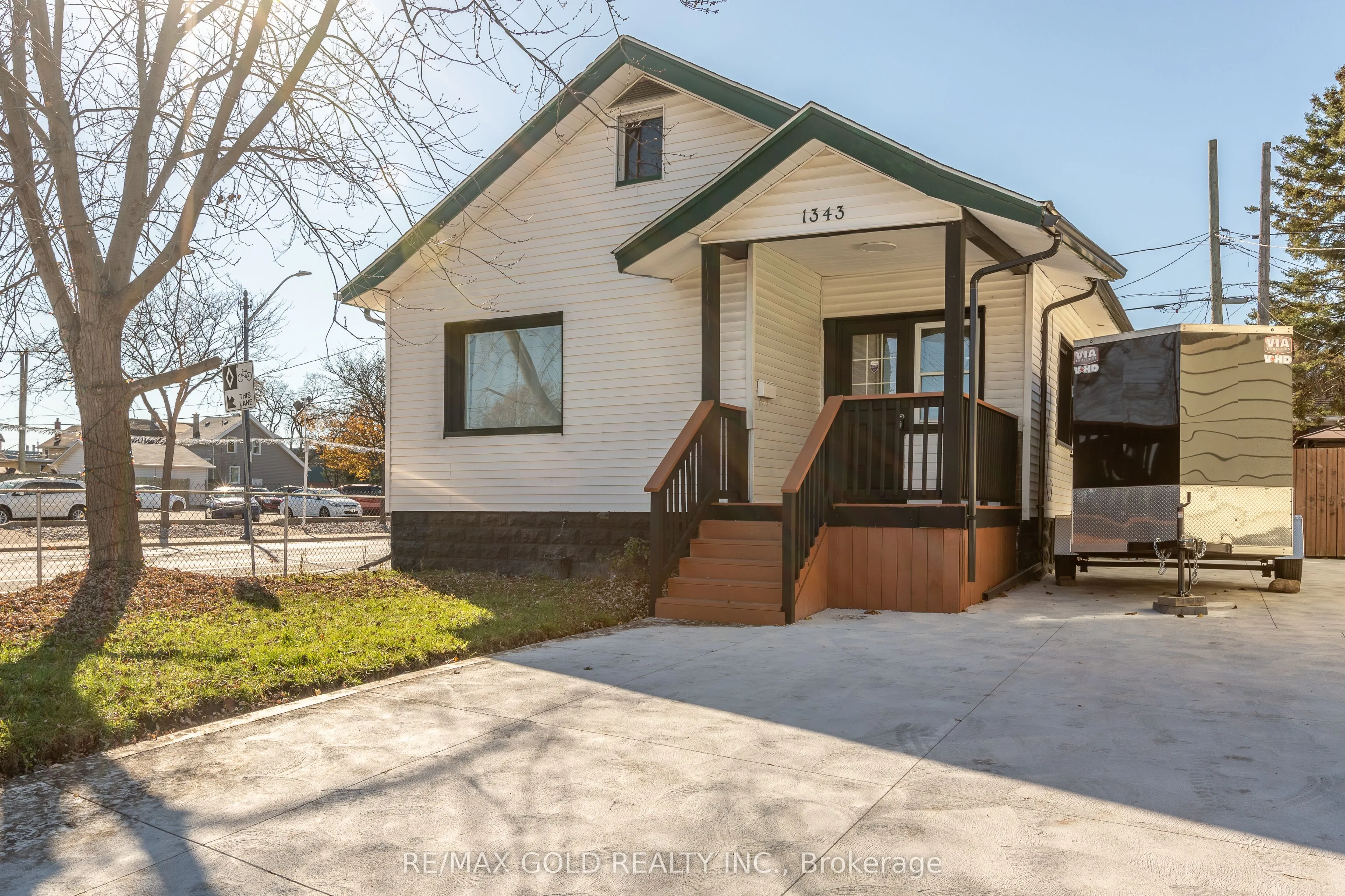 1343 Lillian Avenue, Windsor, ON N8X 4A4