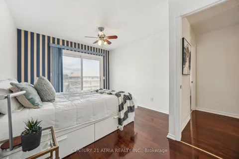 62 Guildwood Drive, Hamilton, ON L9C 6S4