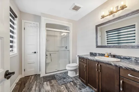 1 Hopkins Street, Thorold, ON L2V 0E6