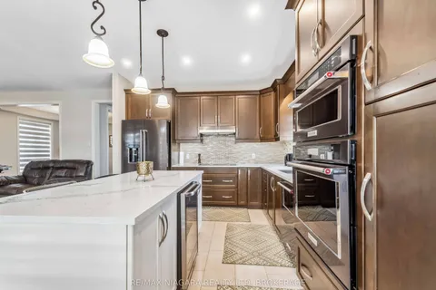 1 Hopkins Street, Thorold, ON L2V 0E6