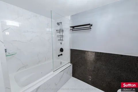 5 SILVERSMITH Court, Guelph, ON N1G 5C1