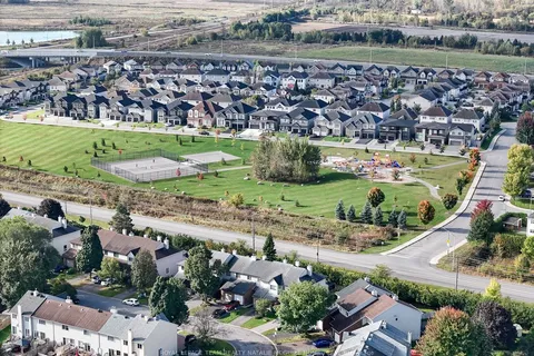 25 SARRAZIN Way, Barrhaven, ON K2J 4A5