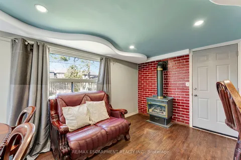159 Grosvenor Avenue, Hamilton, ON L8L 7S7