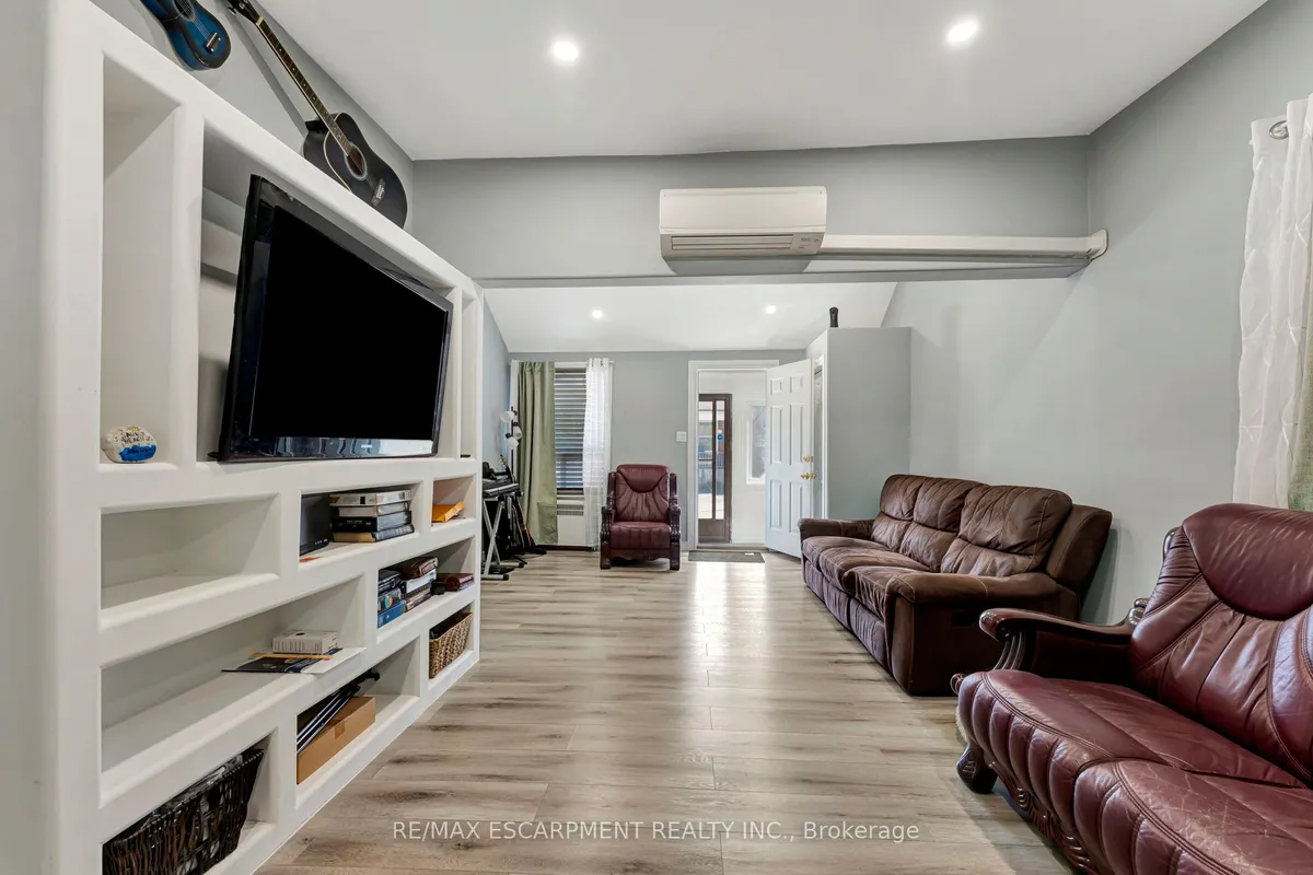 159 Grosvenor Avenue, ON L8L 7S7