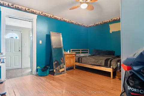 24 Beatrice Street, Welland, ON L3B 2Z3