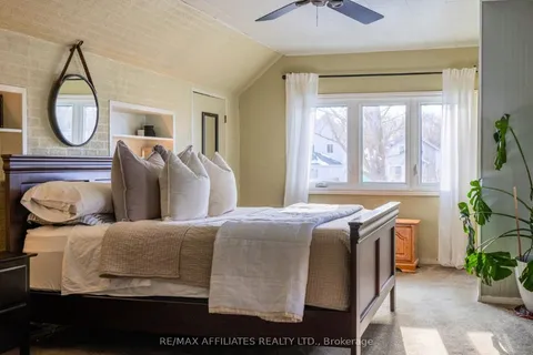 206 Harriet Street, Arnprior, ON K7S 2T1