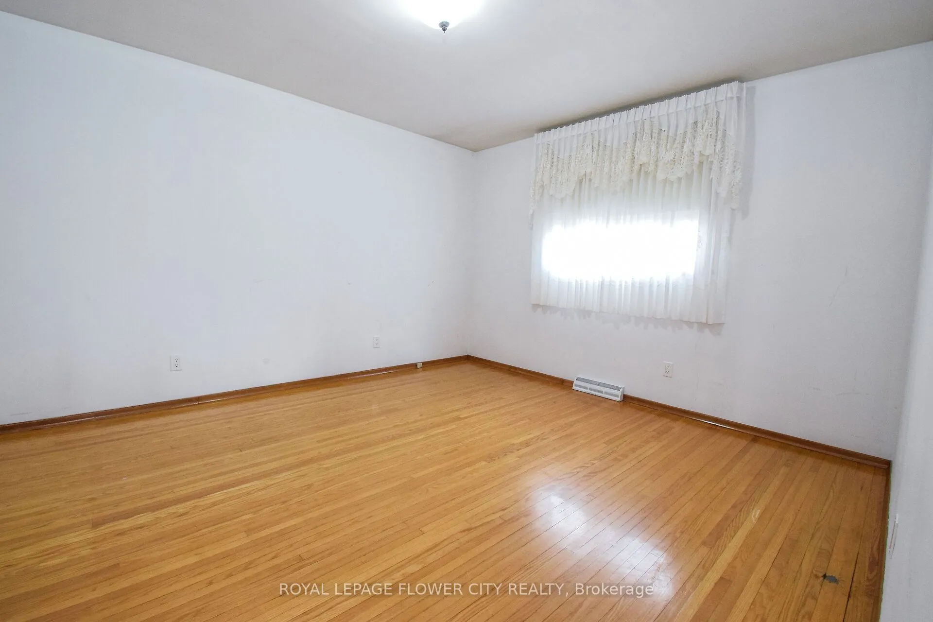 43 Mary Street, Fort Erie, ON L2A 4A4