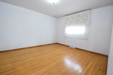 43 Mary Street, Fort Erie, ON L2A 4A4
