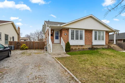 21 Dundee Drive, St. Catharines, ON L2P 3S9