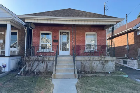 55 Connaught Avenue, Hamilton, ON L8L 6Y9