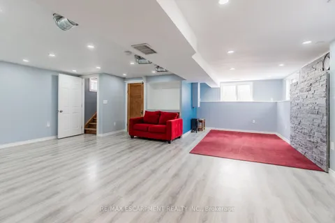 1566 Caistorville Road, West Lincoln, ON L0R 1E0
