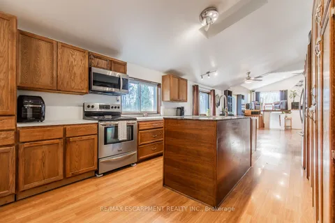1566 Caistorville Road, West Lincoln, ON L0R 1E0