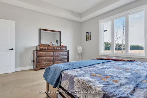 177 Collins Way, Strathroy-Caradoc, ON N7G 0G2