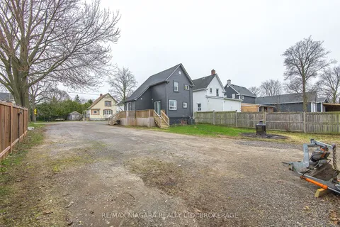 92 HODGKINS Avenue, Thorold, ON L2V 1M1